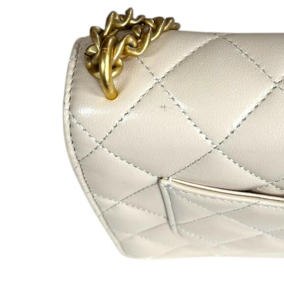 CHANEL Cream Lambskin Leather Heart Wallet